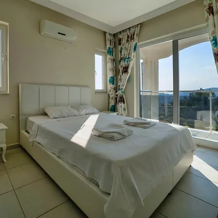 4 Bedroom Luxury Diamond Villa *